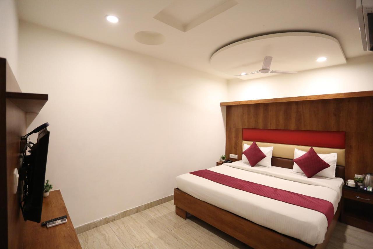 Sm Suits Near Delhi Airport-unit By Grand Urban Luxury New Delhi